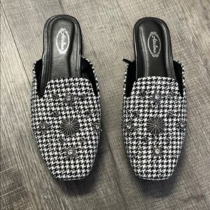 Atalina Black and White Houndstooth Mules